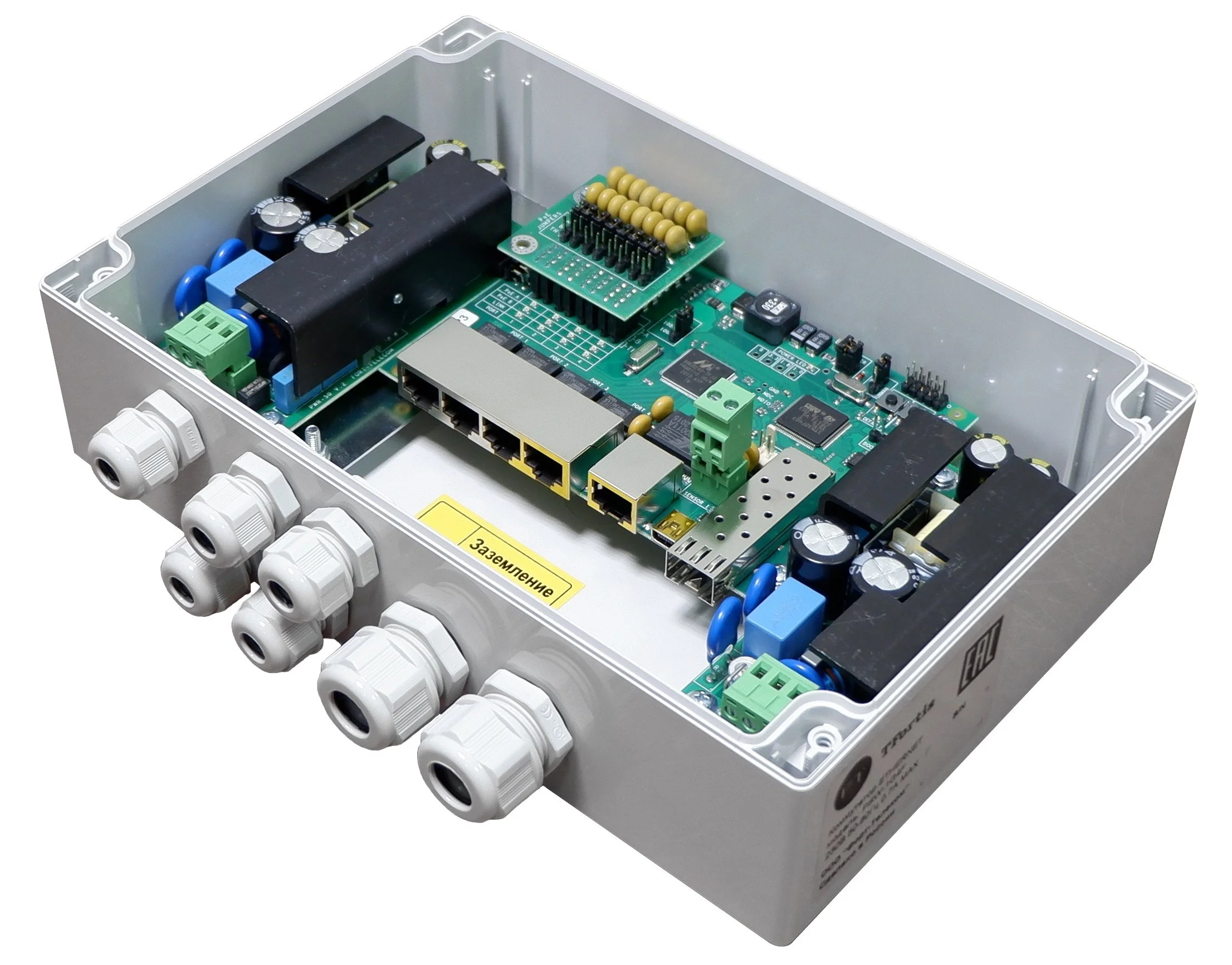 Коммутатор Tfortis PSW-1G4F (для подключения 4 камер)